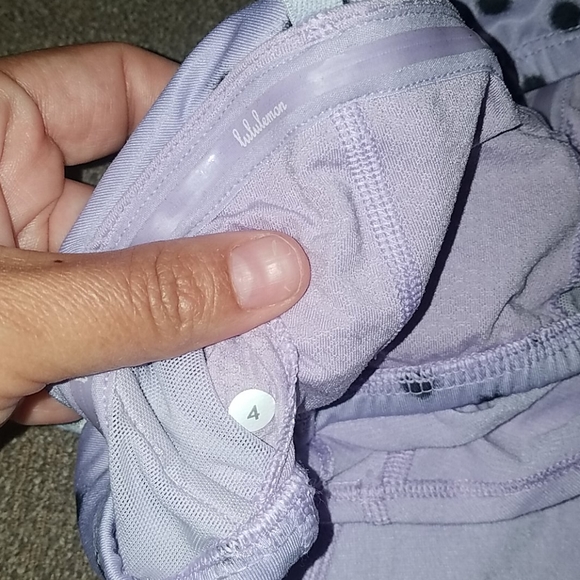 Lululemon - Picture 3 of 3